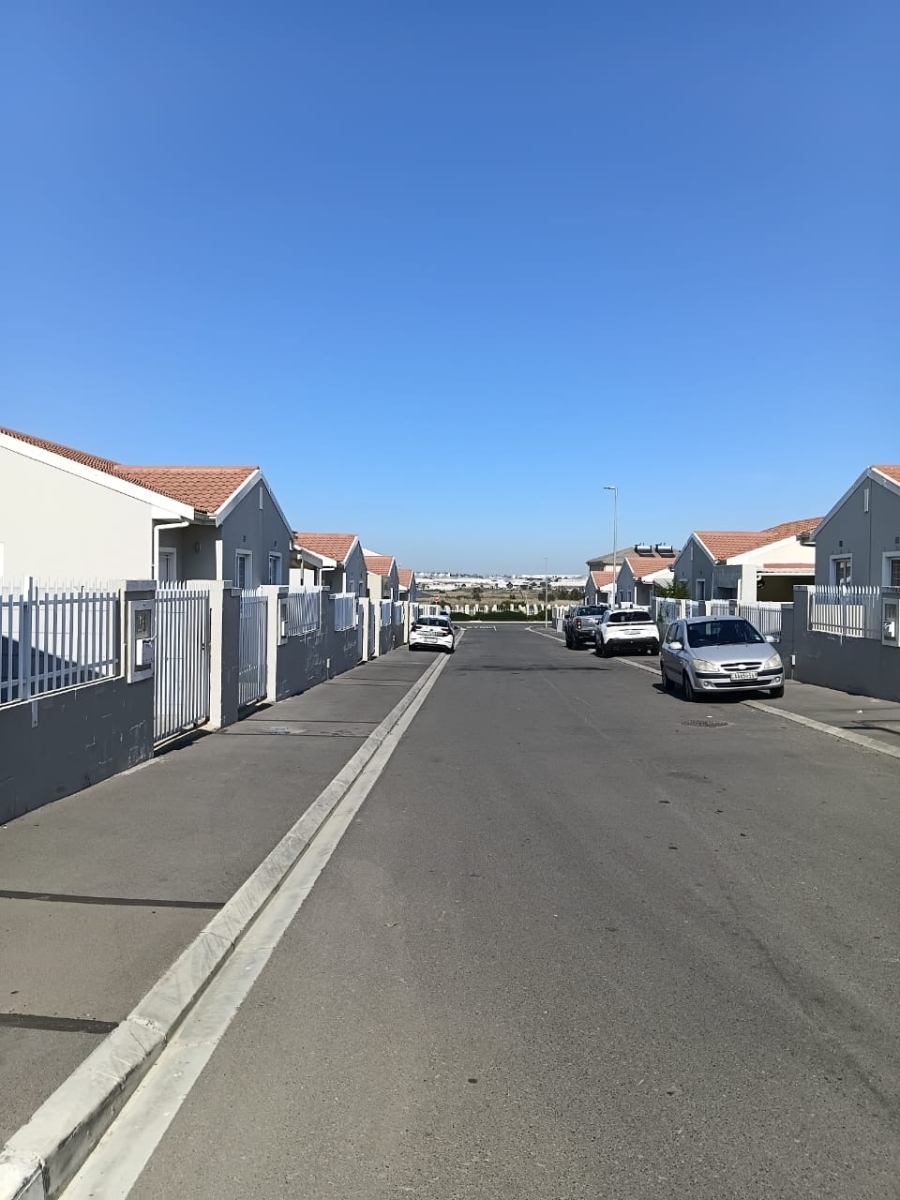 2 Bedroom Property for Sale in Rivergate Western Cape
